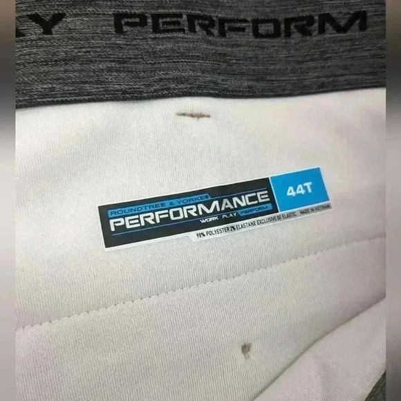 NWT  PERFORMANCE Men short size 44T Nice beige color - Picture 5 of 8